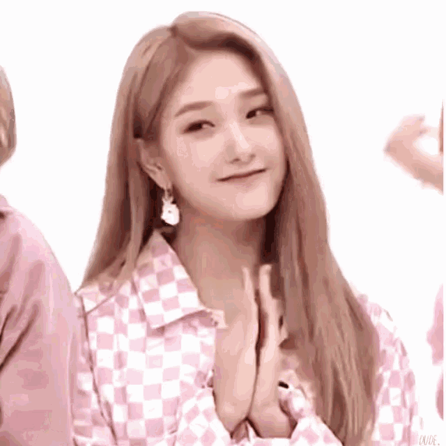 Saerom gif