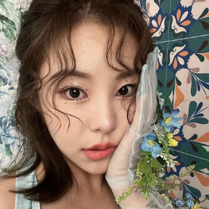 Wheein gallery image