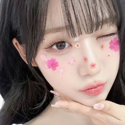 Yoon SeoYeon gallery image