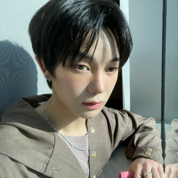 Hyunsoo gallery image