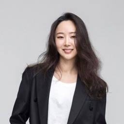 Min Hee Jin gallery image