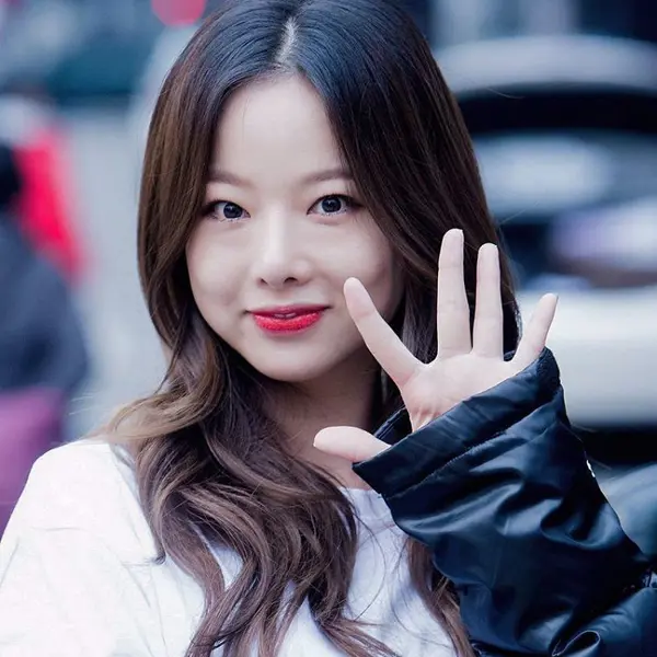 Solji gallery image