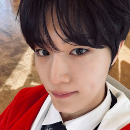 Hyunsuk gallery image