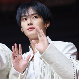 Lee Know gallery image