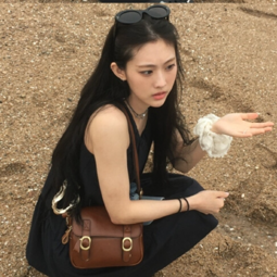 Joonie gallery image