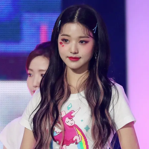 Wonyoung gallery image