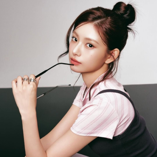 Yiren gallery image