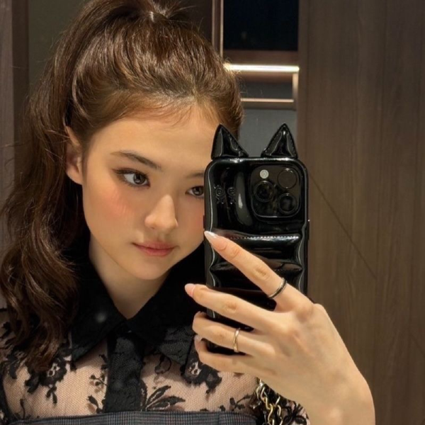 Ella 4
