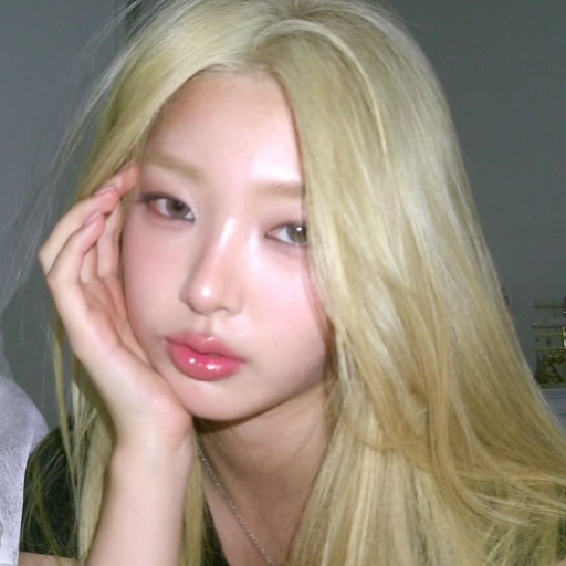 Yoonchae gallery image