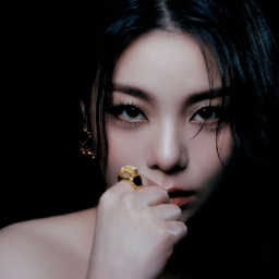 Ailee gallery image