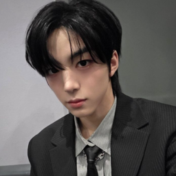 Baek Junhyuk gallery image