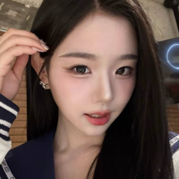 Kim ChaeYeon gallery image