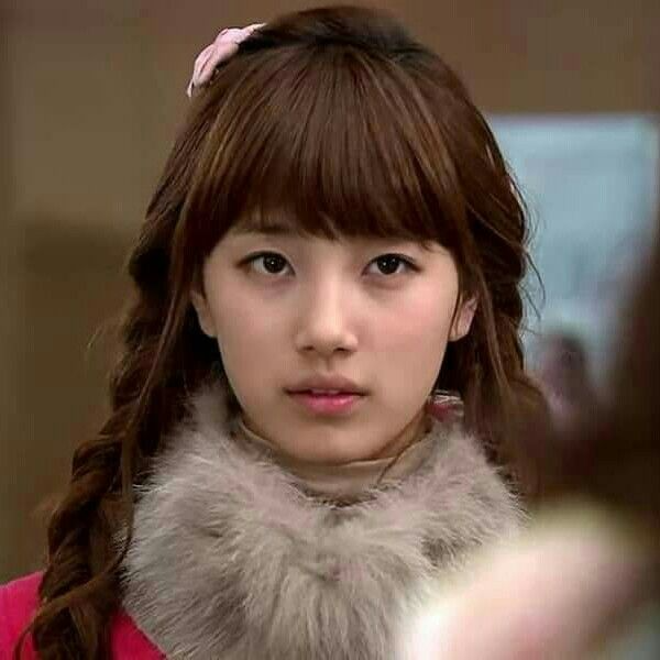 Gambar galeri Suzy