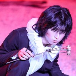 Jun Han gallery image