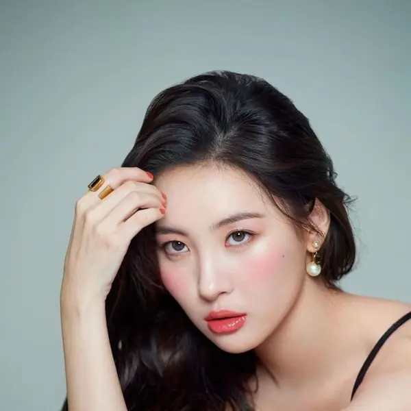 Sunmi gallery image