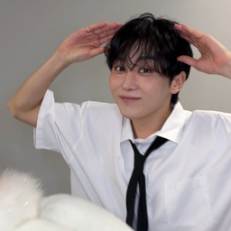 Seungkwan gallery image