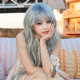 Hinata gallery image