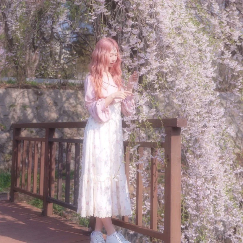 Minji gallery image