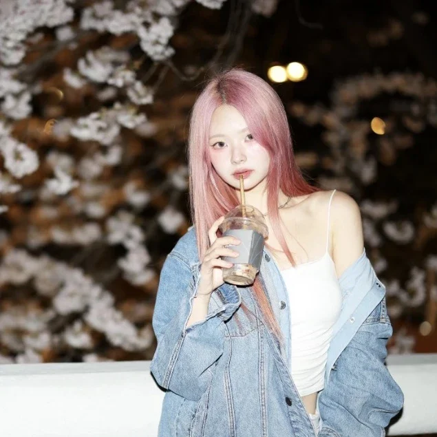 Minji gallery image