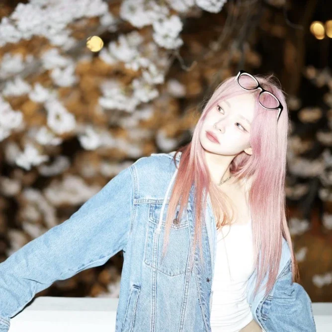 Minji gallery image