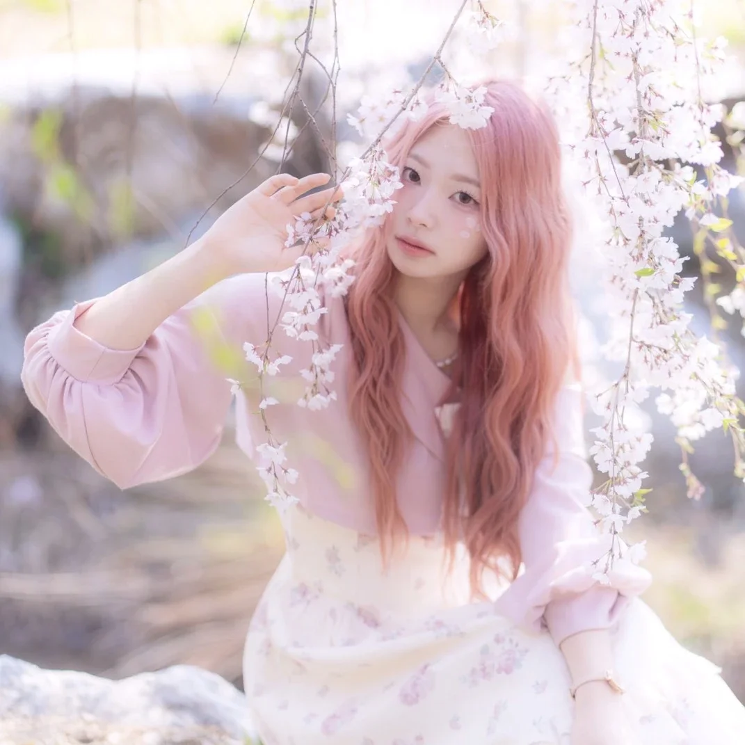 Minji gallery image
