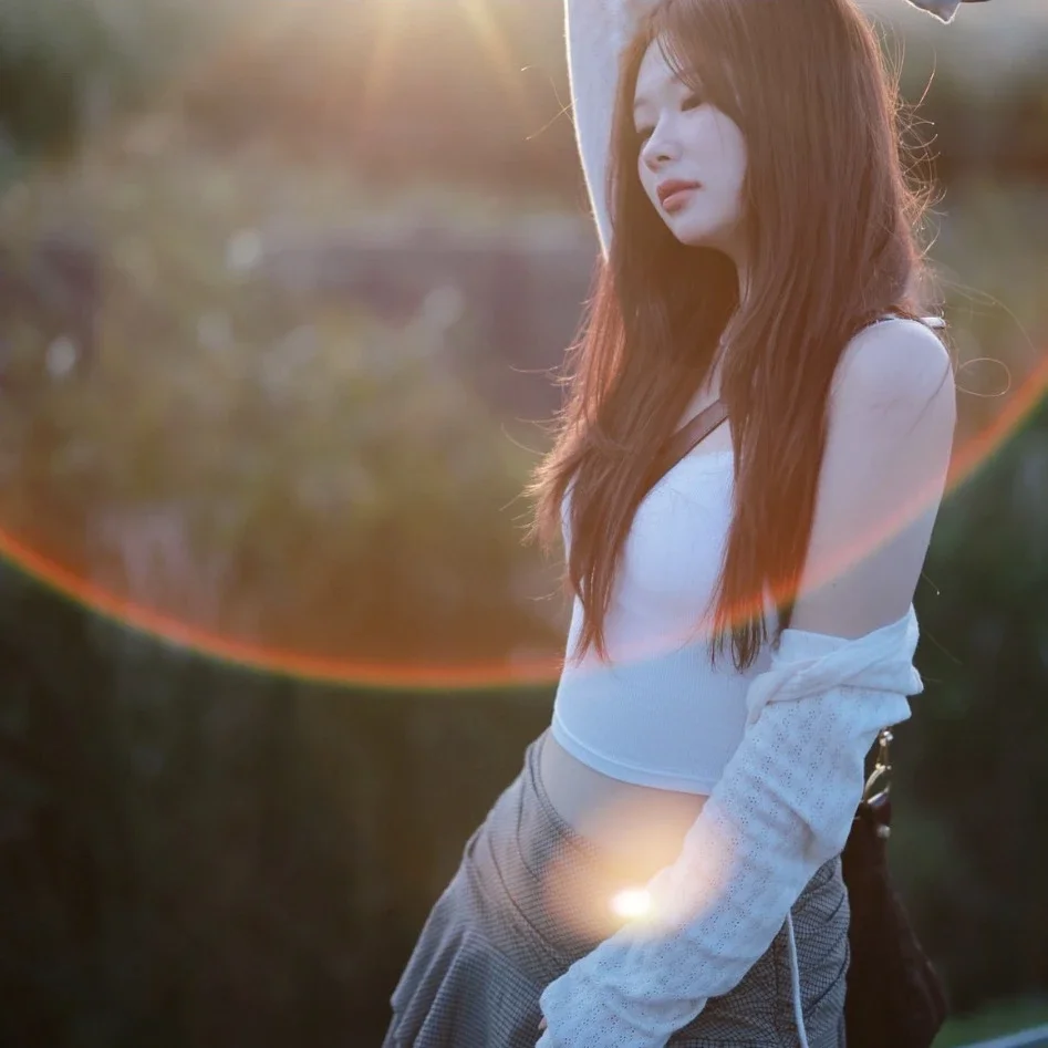 Minji gallery image