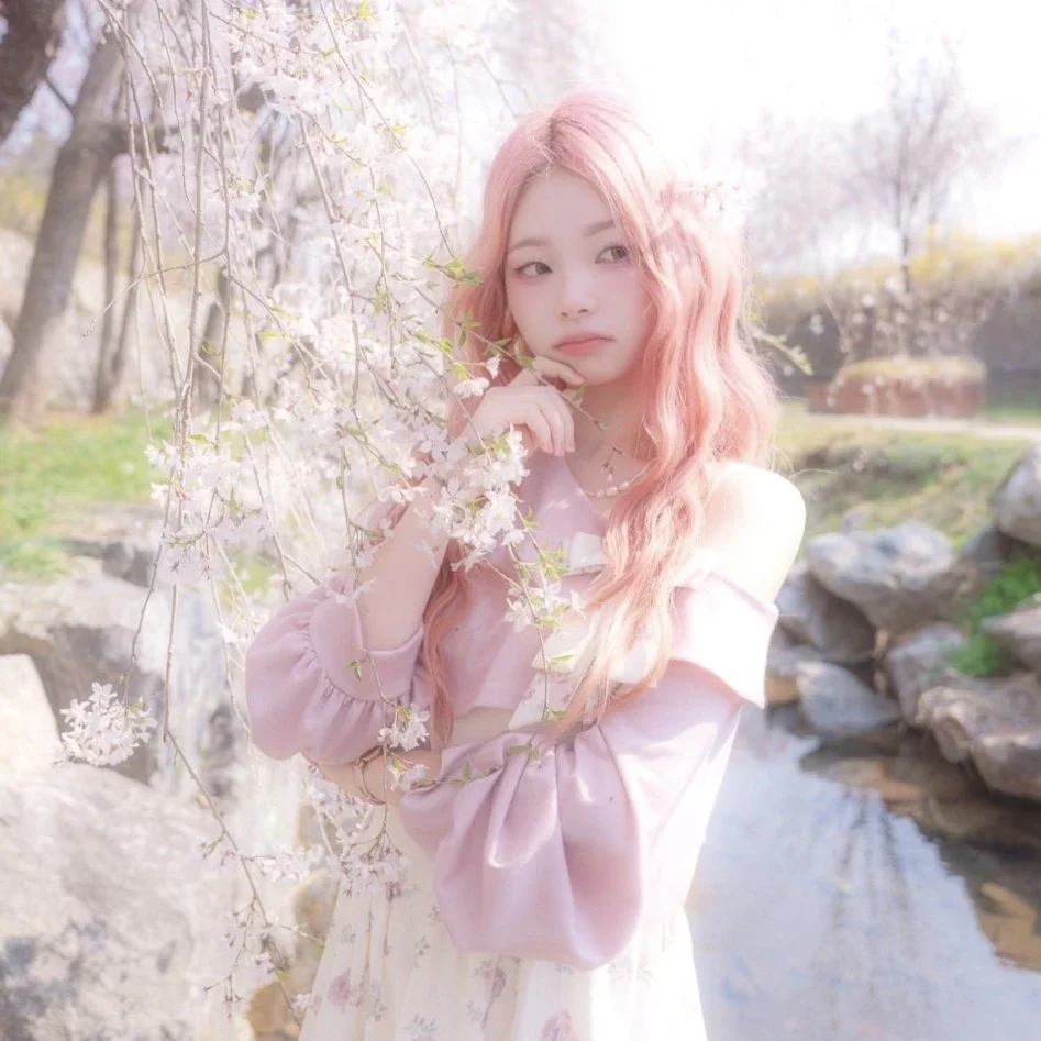 Minji gallery image