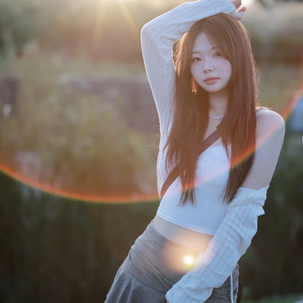 Minji gallery image