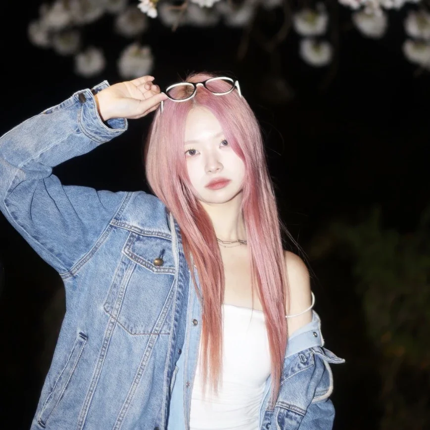 Minji gallery image