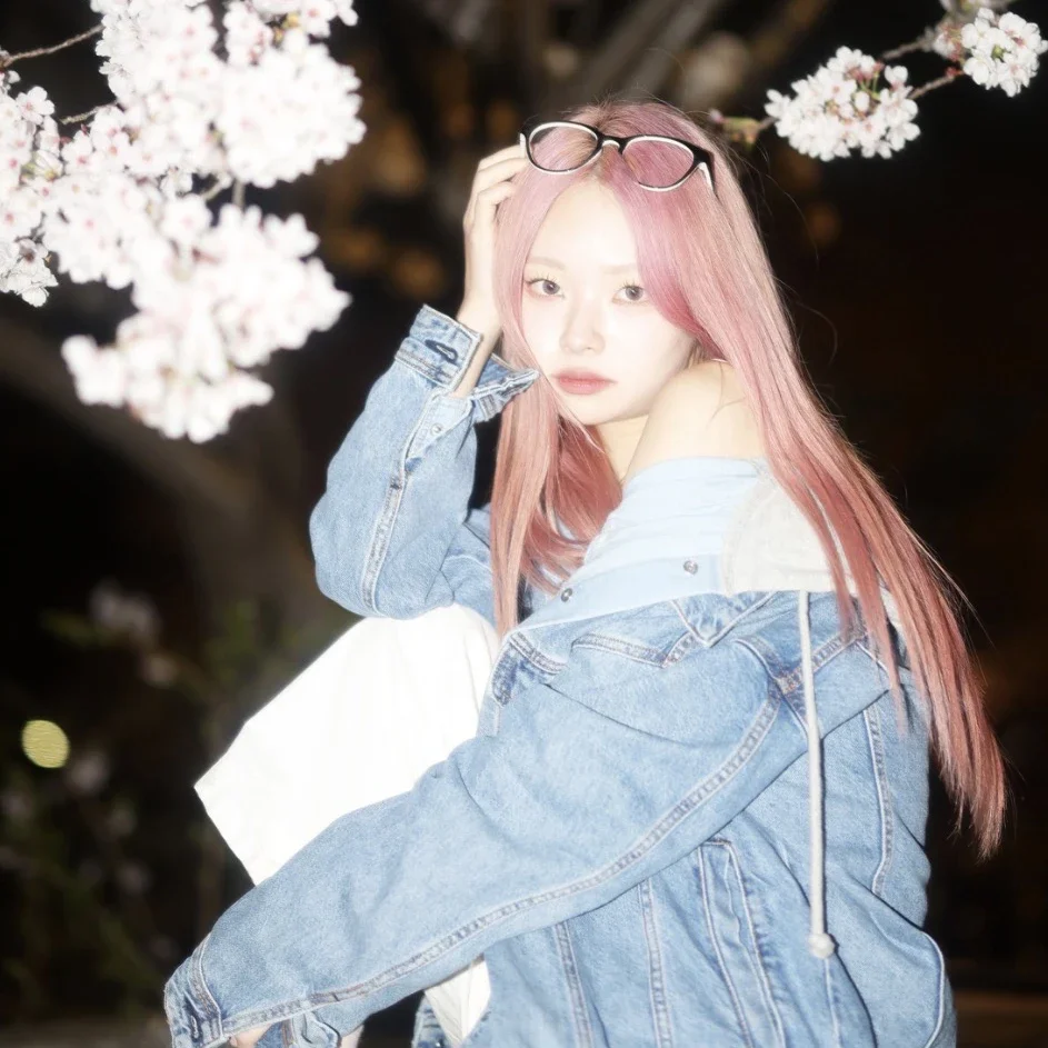 Minji gallery image