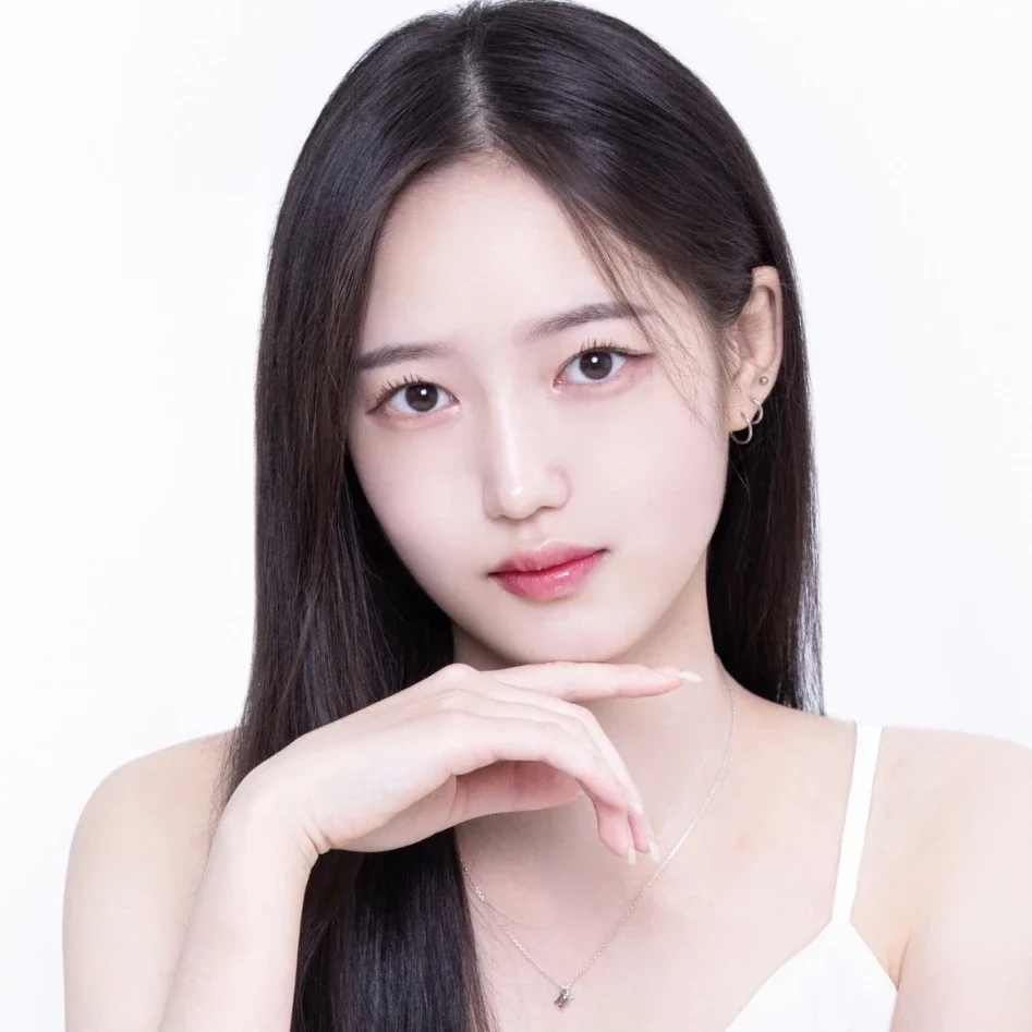 Youngeun gallery image