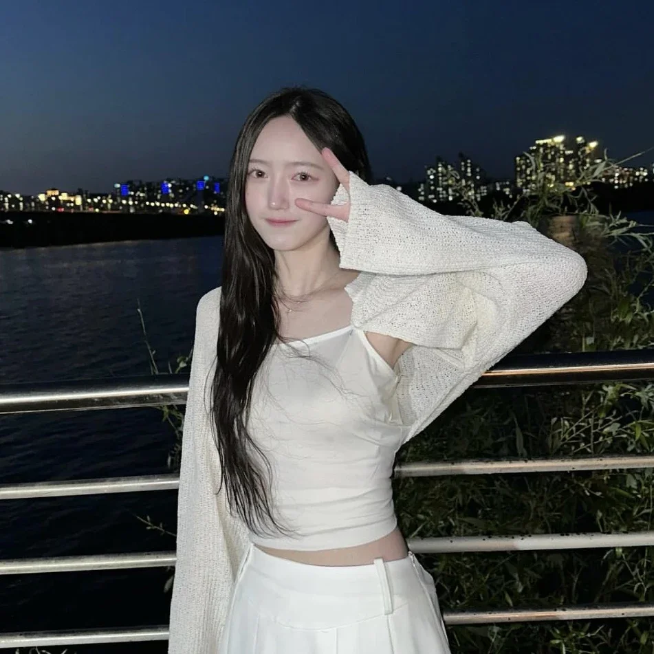 Youngeun gallery image