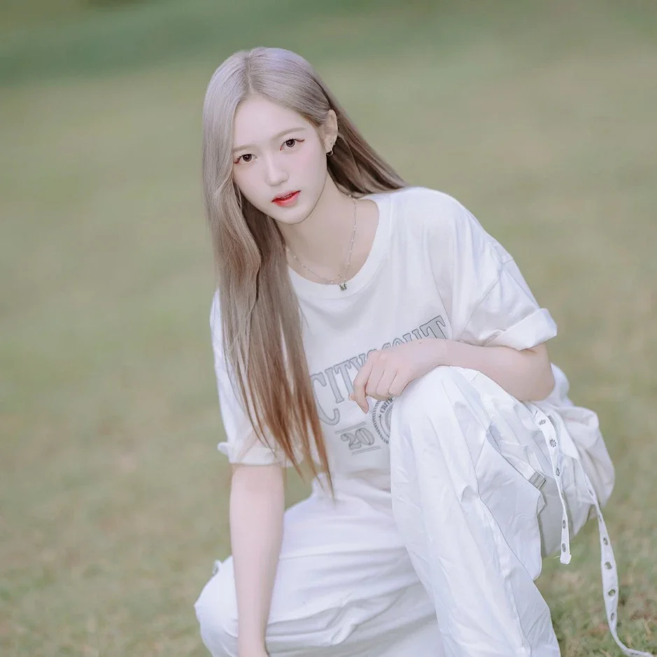 Youngeun gallery image
