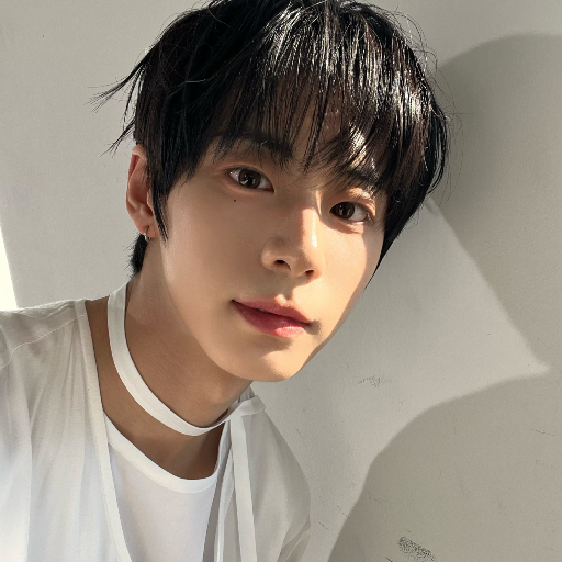 Jeongwoo gallery image