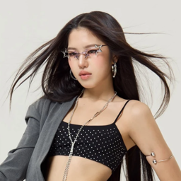 Minnie gallery image