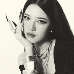 Minnie gallery image