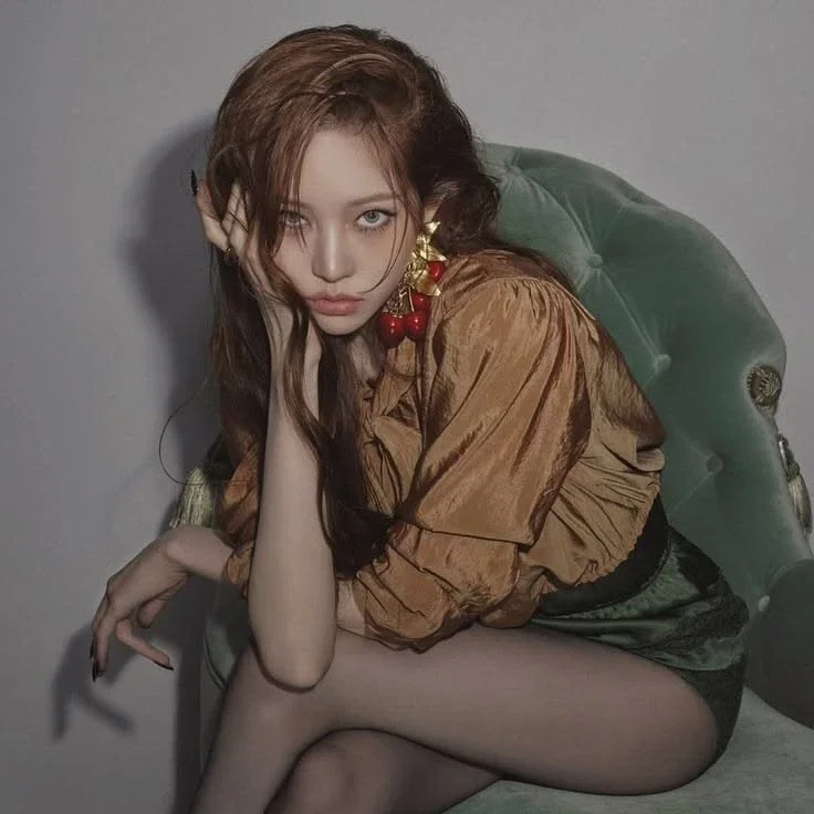Youngseo gallery image