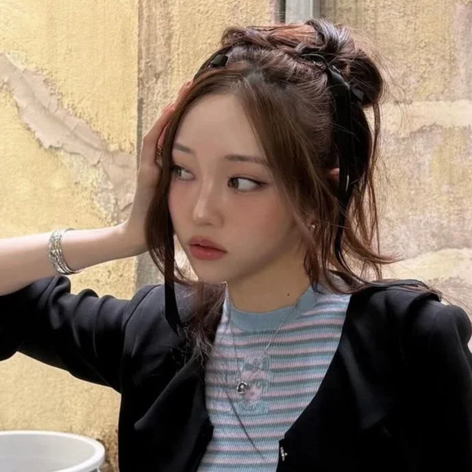 Youngseo gallery image