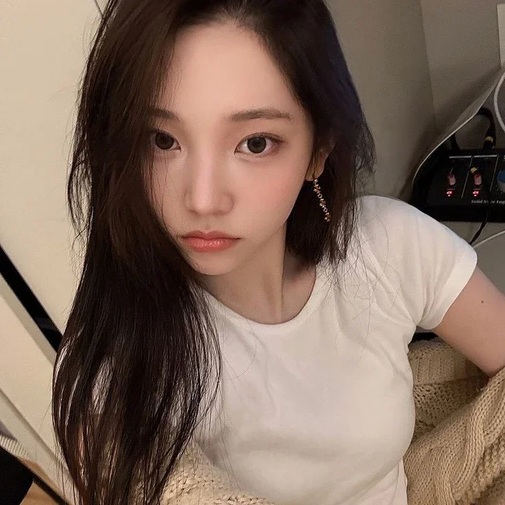 Youngseo gallery image