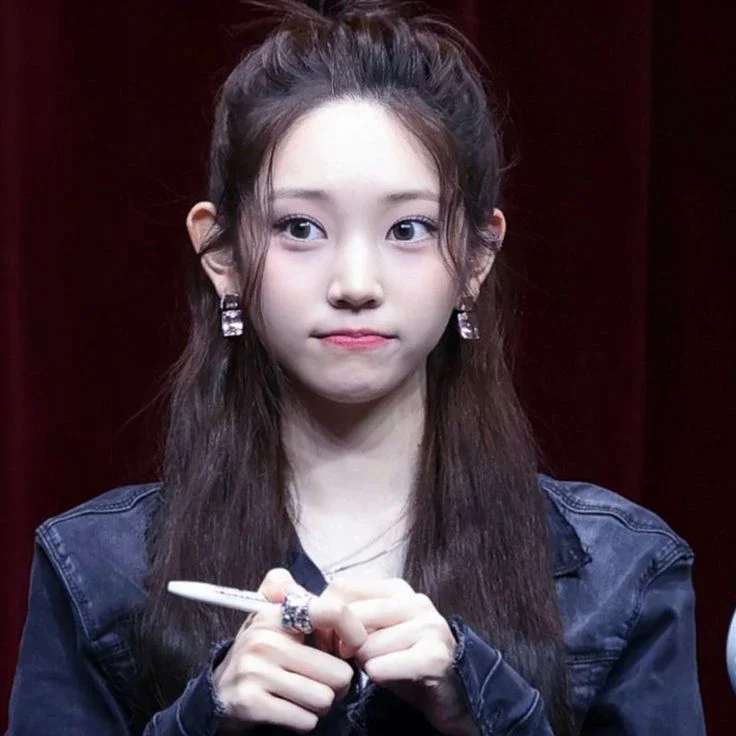 Youngseo gallery image