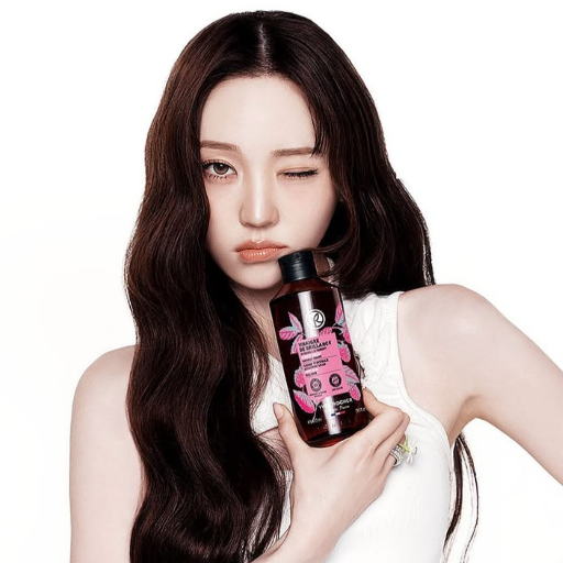 Youngseo gallery image