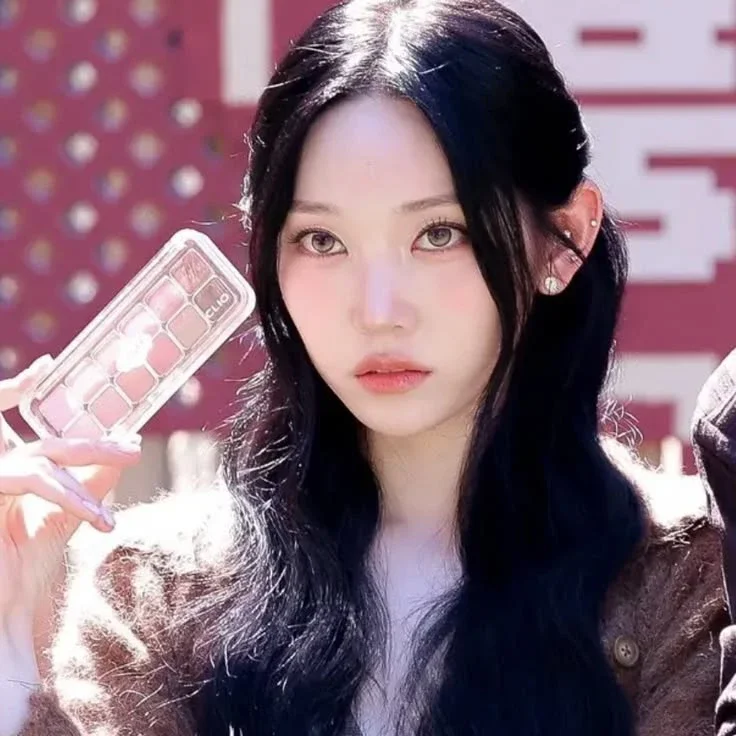 Youngseo gallery image