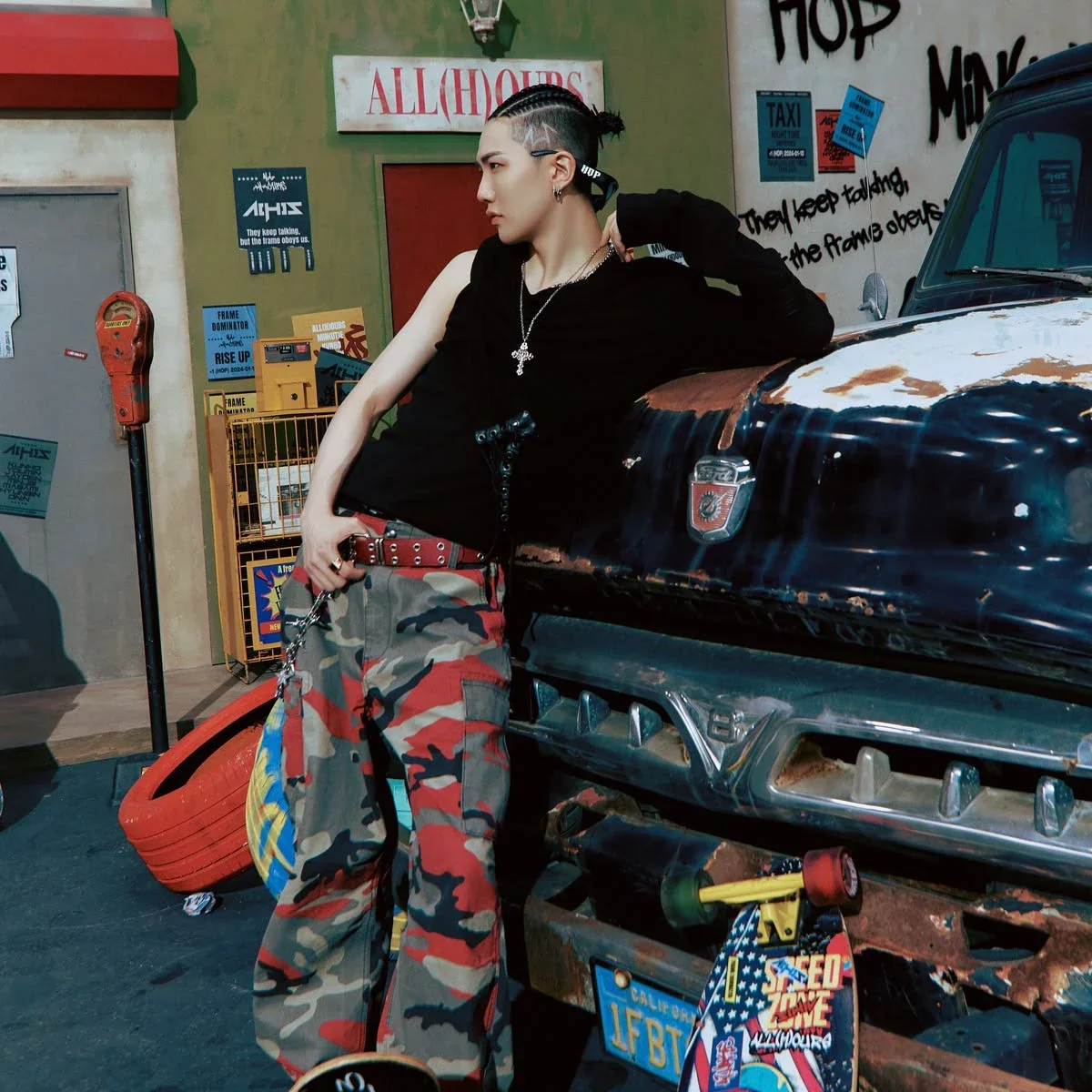 Hyunbin gallery image