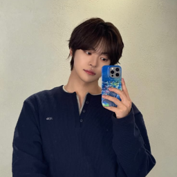 Leo gallery image
