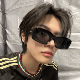 Leo gallery image