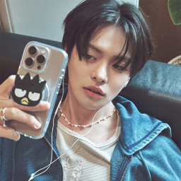 Leo gallery image