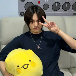 Leo gallery image