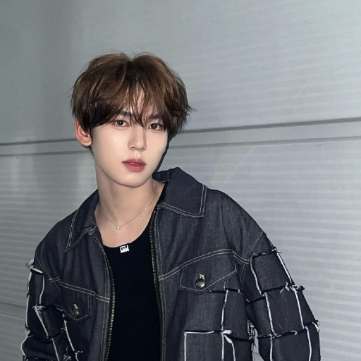 Han Yujin gallery image