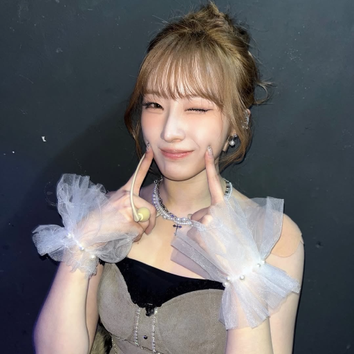 HaSeul gallery image