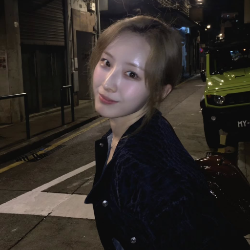 HaSeul gallery image